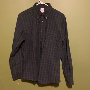 Brooks Brothers men’s medium black watch plaid shirt. Slim fit.